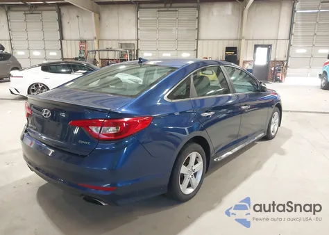 2015 Hyundai Sonata Sport z USA, uszkodzony, nr VIN 5NPE34AF8FH135472